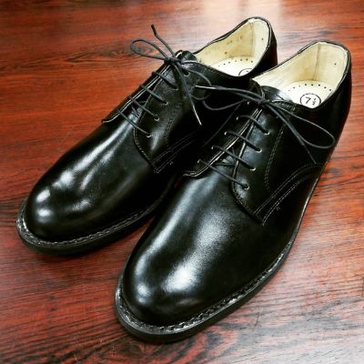 70s-service-shoes-newold