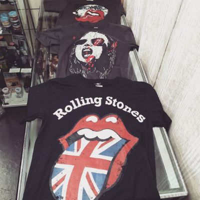 rolling-stones-tong-tee