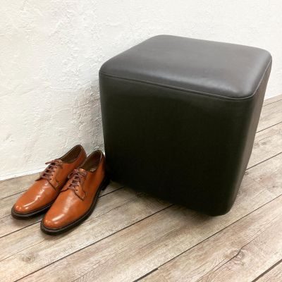 Dice-type-Square-chair-1